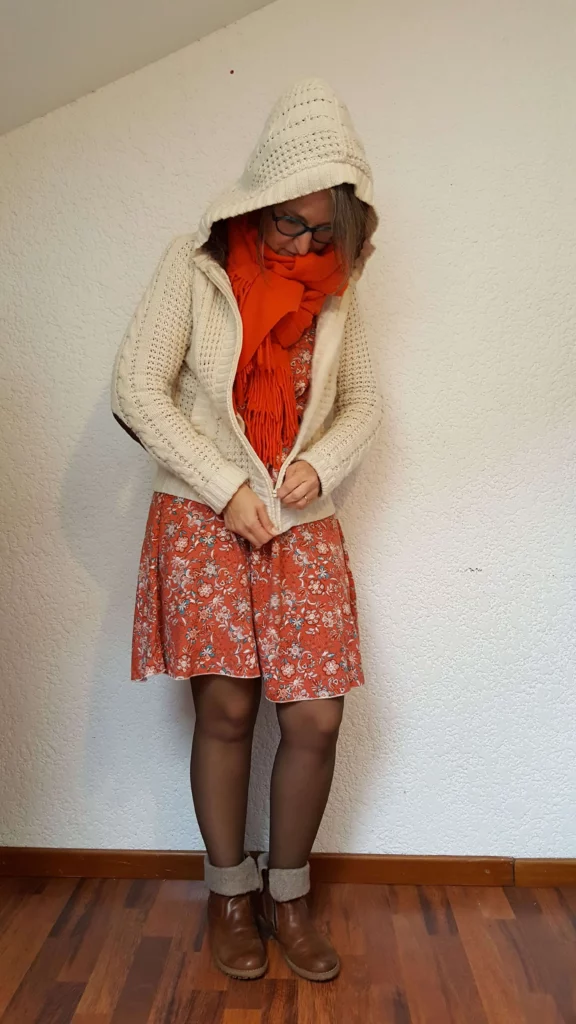 Robe Orange Bottines Veste Laine Echarpe Fermeture